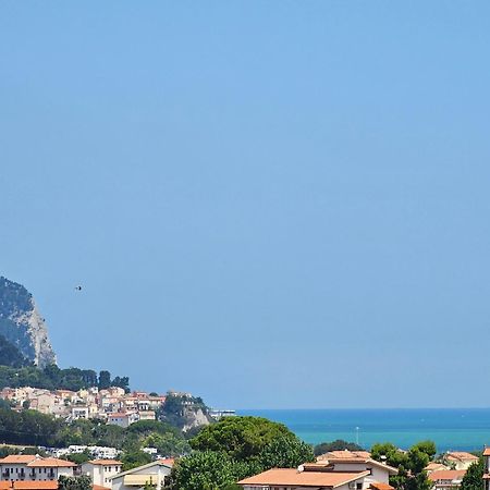 Bed and Breakfast Voglia D'Amare Numana Exterior foto
