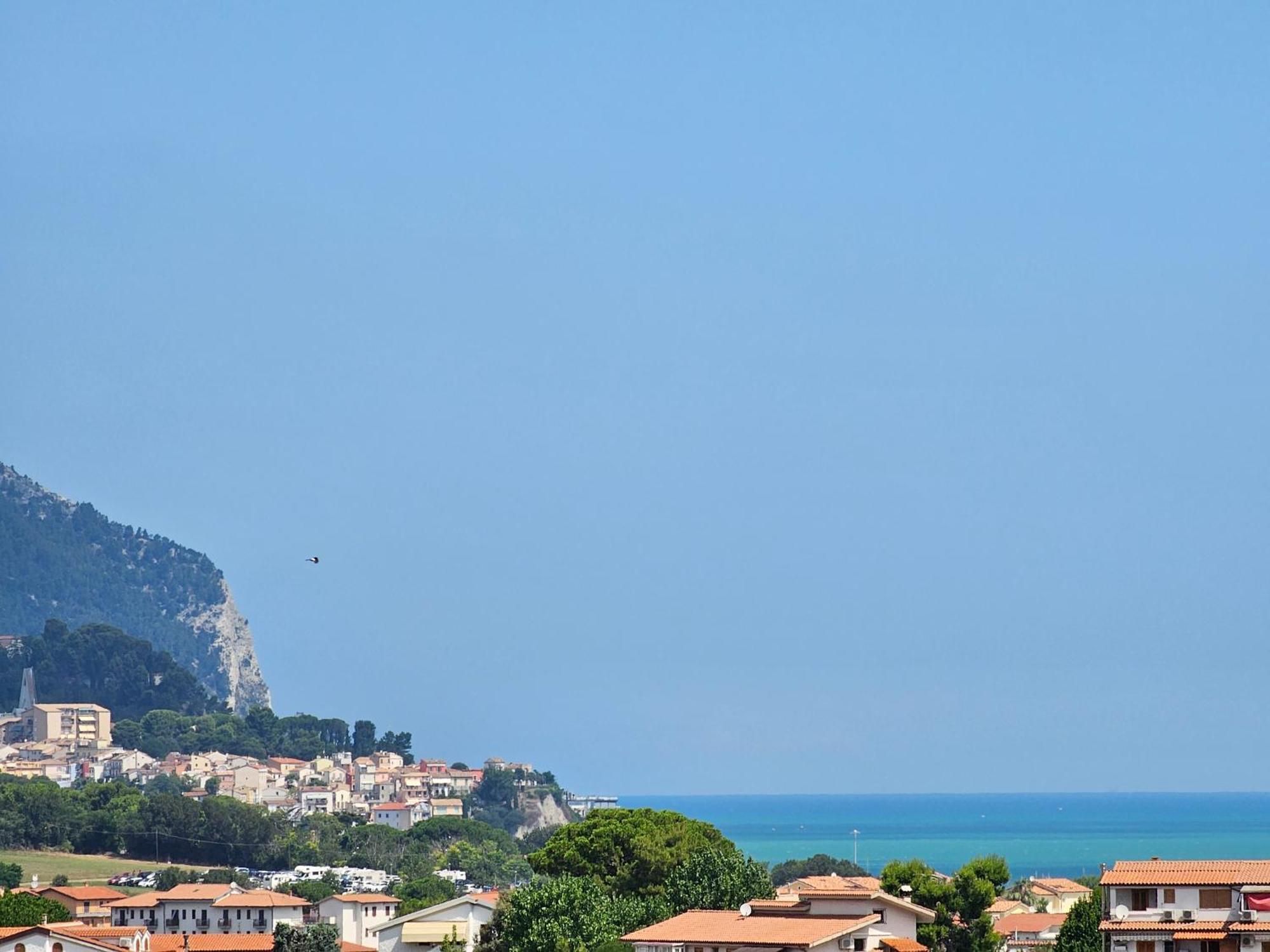 Bed and Breakfast Voglia D'Amare Numana Exterior foto